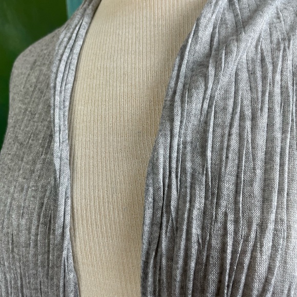 Eileen Fisher Woman 2X crushed pleated cardigan light silver gray - Picture 2 of 8